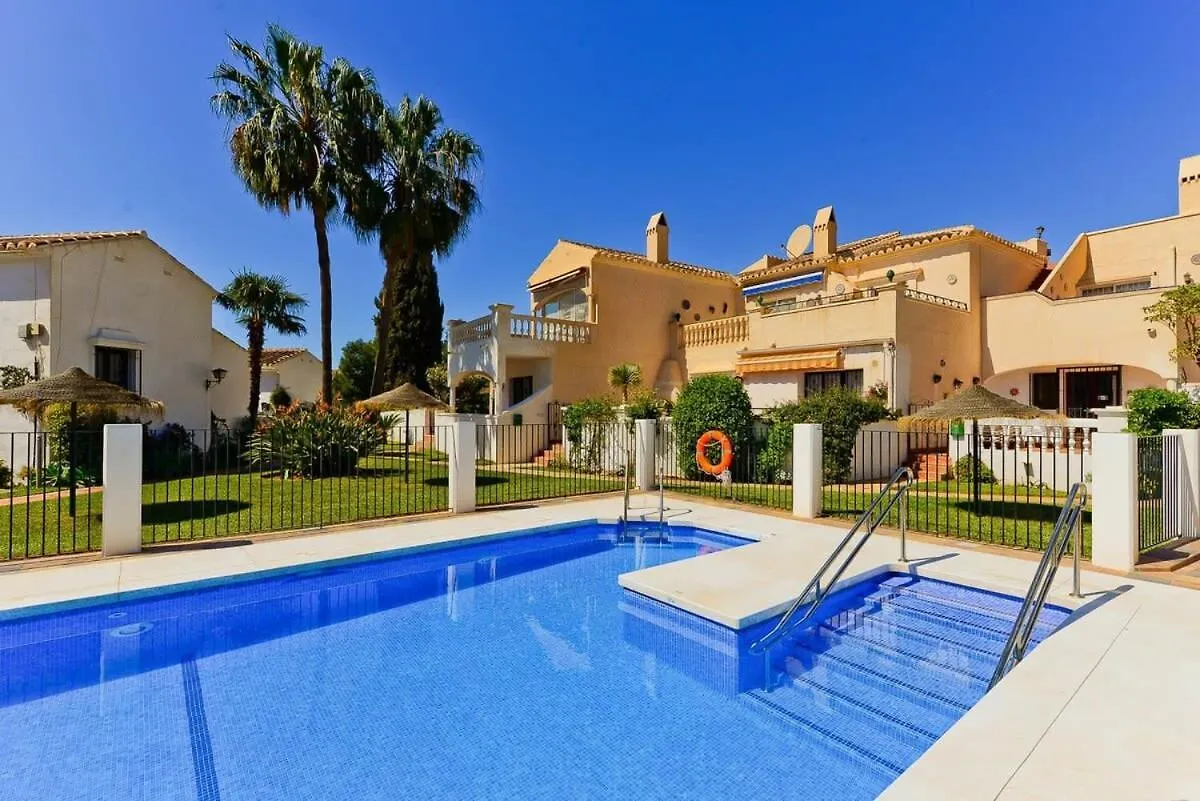 Apartment 17C Las Palmas, Oasis Nerja